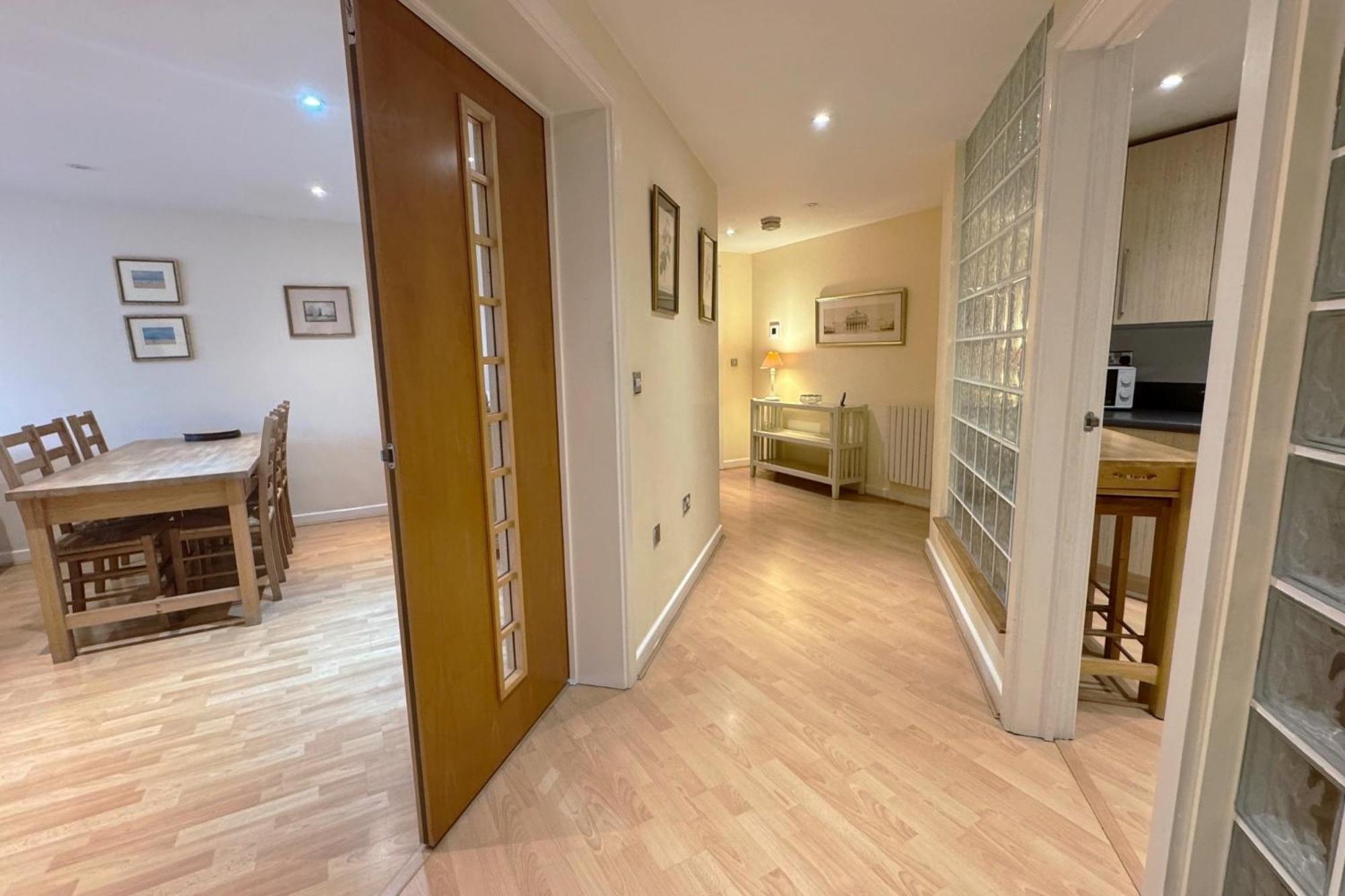 The Greenwich - Two Bedroom Apartment With Parking, Close To Ferry Terminals سوثامبتون المظهر الخارجي الصورة