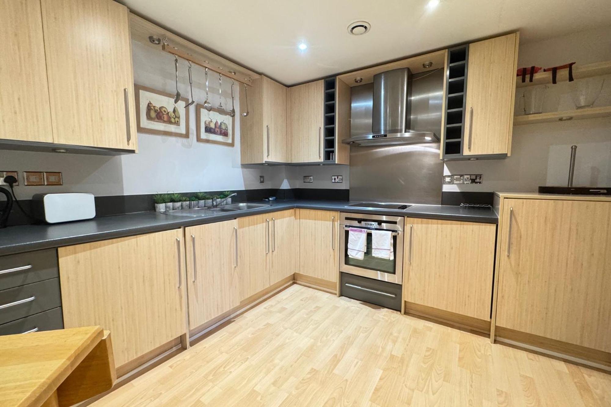 The Greenwich - Two Bedroom Apartment With Parking, Close To Ferry Terminals سوثامبتون المظهر الخارجي الصورة
